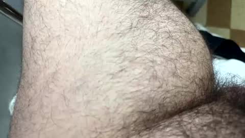 Snapshot of dv0075 chatting on 12.22.25 dv0075 online show from 12.22.25