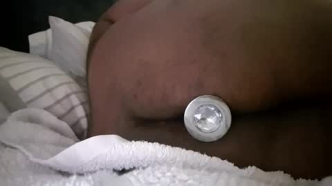 Snapshot of dvdsam111 chatting on 12.17.25 Ranni online show from 12.17.25