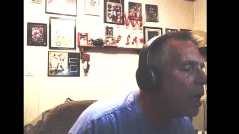 Snapshot of dwinmontana chatting on 10.10.25 dwinmontana online show from 10.10.25