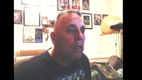 Snapshot of dwinmontana chatting on 05.17.26 dwinmontana online show from 05.17.26
