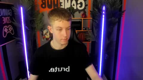 Snapshot of dylan_norton chatting on 05.21.26 Dylan online show from 05.21.26