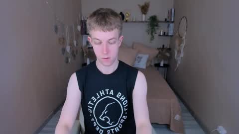 Snapshot of dylan_norton chatting on 05.28.26 Dylan online show from 05.28.26