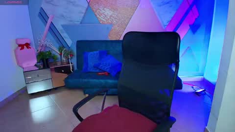 Snapshot of dylan_rossee chatting on 02.19.25 DYLAN online show from 02.19.25