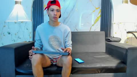 Snapshot of dylan_vanni chatting on 06.19.26 Dylan online show from 06.19.26