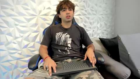Dylan online show from 10.04.25