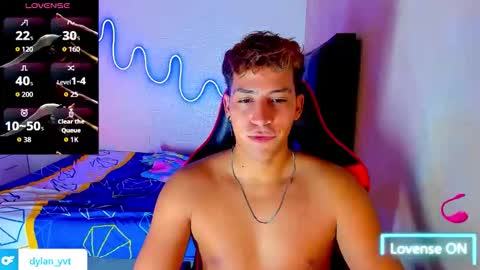 Snapshot of dylan_yvt chatting on 04.22.26 yohe online show from 04.22.26