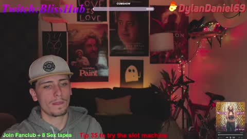 Snapshot of dylandaniel69 chatting on 01.28.25 Dylan Daniel 7.8 online show from 01.28.25