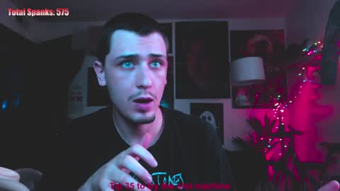 Snapshot of dylandaniel69 chatting on 01.30.25 Dylan Daniel 7.8 online show from 01.30.25