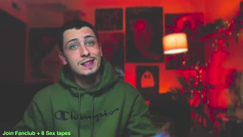 Snapshot of dylandaniel69 chatting on 02.06.25 Dylan Daniel 7.8 online show from 02.06.25