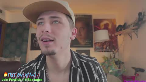 Snapshot of dylandaniel69 chatting on 02.25.25 Dylan Daniel 7.8 online show from 02.25.25