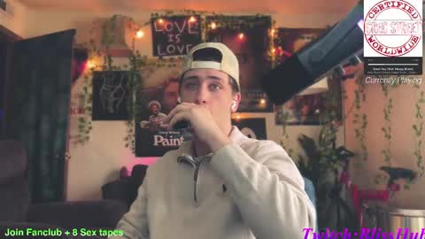 Snapshot of dylandaniel69 chatting on 03.11.25 Dylan Daniel 7.8 online show from 03.11.25