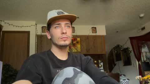 Snapshot of dylandaniel69 chatting on 09.09.25 Dylan Daniel 7.8 online show from 09.09.25