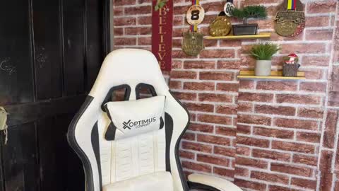 Snapshot of dylangusss chatting on 03.11.26 Dylangusss online show from 03.11.26