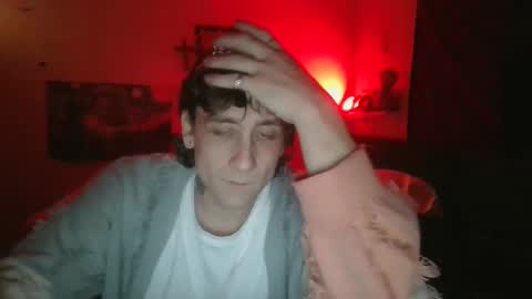 Snapshot of dylanjowelch chatting on 01.20.25 Aurora online show from 01.20.25