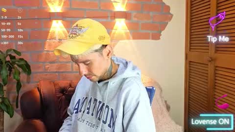 Snapshot of dylanstonne1 chatting on 10.21.25 D Y L A N online show from 10.21.25