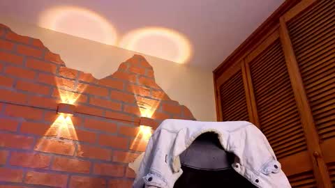 D Y L A N online show from 02.02.26