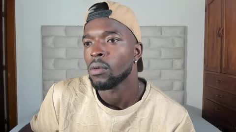 Dylan Taylor online show from 11.23.25