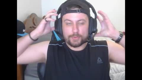 Snapshot of dylboi47 chatting on 10.13.25 dylboi47 online show from 10.13.25