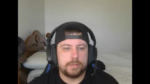 Snapshot of dylboi47 chatting on 10.16.25 dylboi47 online show from 10.16.25