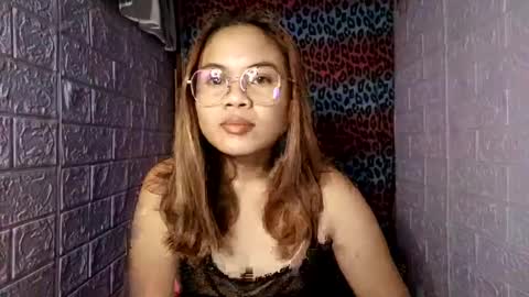 Snapshot of dynaq chatting on 12.28.24 dynaq online show from 12.28.24