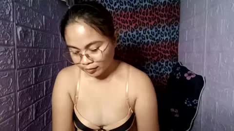 Snapshot of dynaq chatting on 02.16.25 dynaq online show from 02.16.25