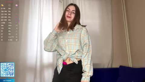 Snapshot of earthadobb chatting on 02.08.26 Emma online show from 02.08.26