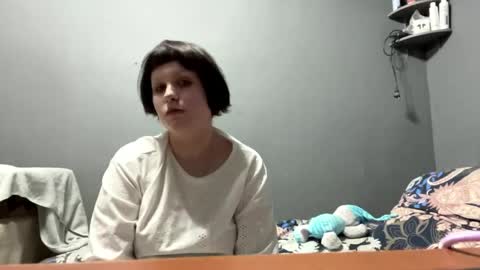 Snapshot of earthascritchfield chatting on 04.29.26 Rina online show from 04.29.26
