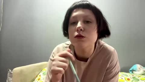 Snapshot of earthascritchfield chatting on 05.01.26 Rina online show from 05.01.26