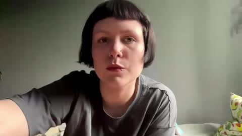 Snapshot of earthascritchfield chatting on 05.21.26 Rina online show from 05.21.26