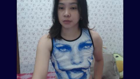 Snapshot of earthlypleasures chatting on 09.25.25 shaina online show from 09.25.25