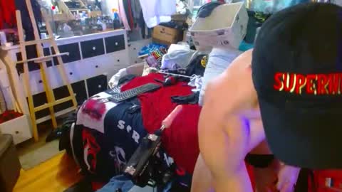 eastbayboy57 online show from 12.19.25