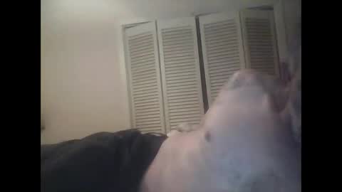 Snapshot of easye4015 chatting on 02.12.26 Easye online show from 02.12.26