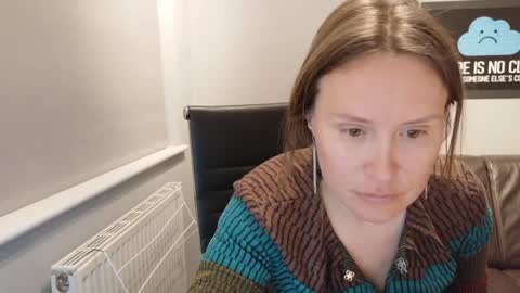 Nadia Ferreira  online show from 04.05.26