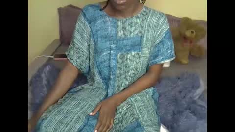 eboniana online show from 02.18.25