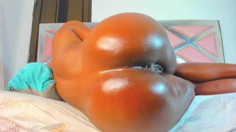 Snapshot of ebonnygoddess2 chatting on 02.14.25 2 online show from 02.14.25