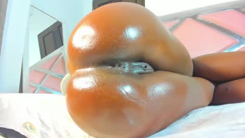 Snapshot of ebonnygoddess2 chatting on 02.15.25 2 online show from 02.15.25