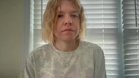 Snapshot of ebony8ivory chatting on 04.23.26 americnbarbie online show from 04.23.26