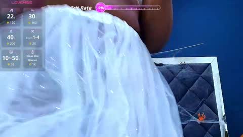 Snapshot of ebony__jheim chatting on 10.30.25 jheim online show from 10.30.25