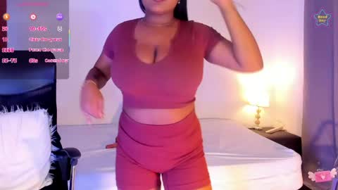 Snapshot of ebony__queen2 chatting on 05.26.26 ebony__queen2 online show from 05.26.26