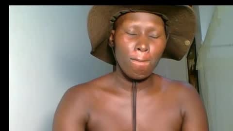 Snapshot of ebony_choco2 chatting on 11.09.25 ebony choco2 online show from 11.09.25