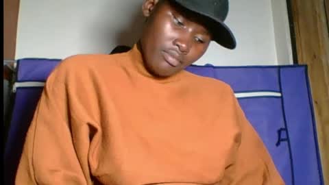 Snapshot of ebony_choco2 chatting on 04.10.26 ebony choco2 online show from 04.10.26