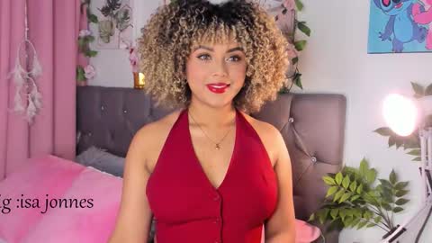 Snapshot of ebony_curly2 chatting on 02.12.26 isa online show from 02.12.26
