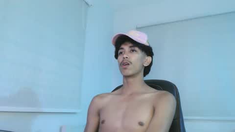 Snapshot of ebony_fuckboy chatting on 11.03.25 ebony_fuckboy online show from 11.03.25