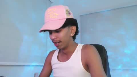 Snapshot of ebony_fuckboy chatting on 11.05.25 ebony_fuckboy online show from 11.05.25