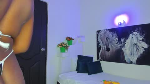 Snapshot of ebony_katterin chatting on 12.31.24 ebony_katterin online show from 12.31.24