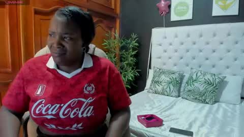 Snapshot of ebony_katterin chatting on 05.24.26 ebony_katterin online show from 05.24.26