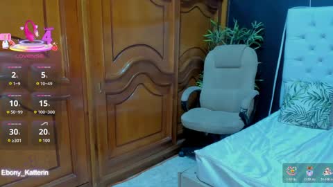 Snapshot of ebony_katterin chatting on 05.25.26 ebony_katterin online show from 05.25.26