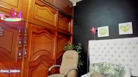 Snapshot of ebony_katterin chatting on 05.26.26 ebony_katterin online show from 05.26.26