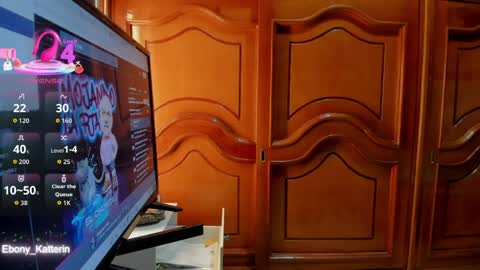 Snapshot of ebony_katterin chatting on 05.27.26 ebony_katterin online show from 05.27.26