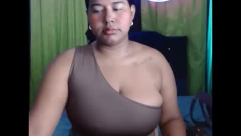 Snapshot of ebony_luna1 chatting on 05.08.26 ebony_luna1 online show from 05.08.26